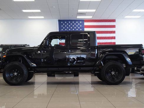 Used 2021 Jeep Gladiator Sport AWD/4WD image 5