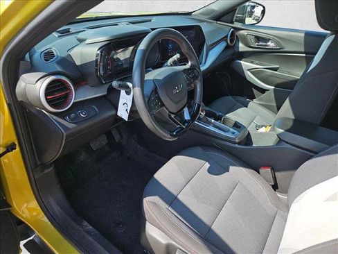 Used 2024 Chevrolet Trax RS w/ Driver Confidence Package FWD image 15