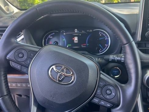 Used 2021 Toyota RAV4 Limited AWD/4WD image 3