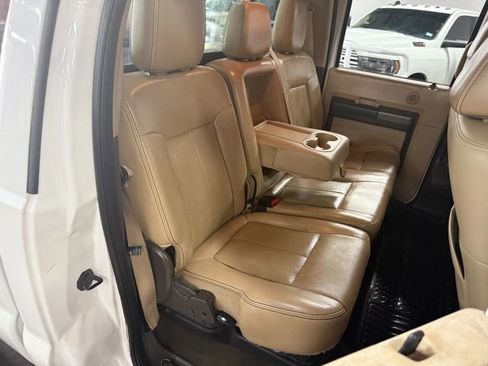 Used 2011 Ford F250 Lariat w/ Lariat Interior Pkg image 21