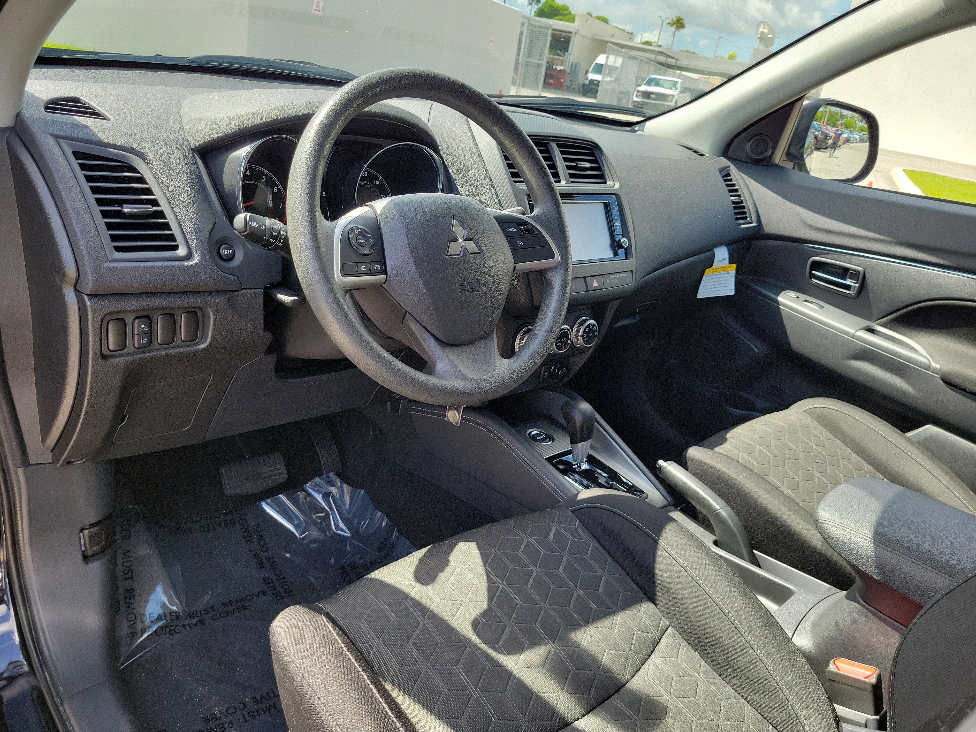 Used 2025 Mitsubishi Outlander Sport ES AWD/4WD image 9