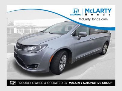Used 2019 Chrysler Pacifica Touring-L
