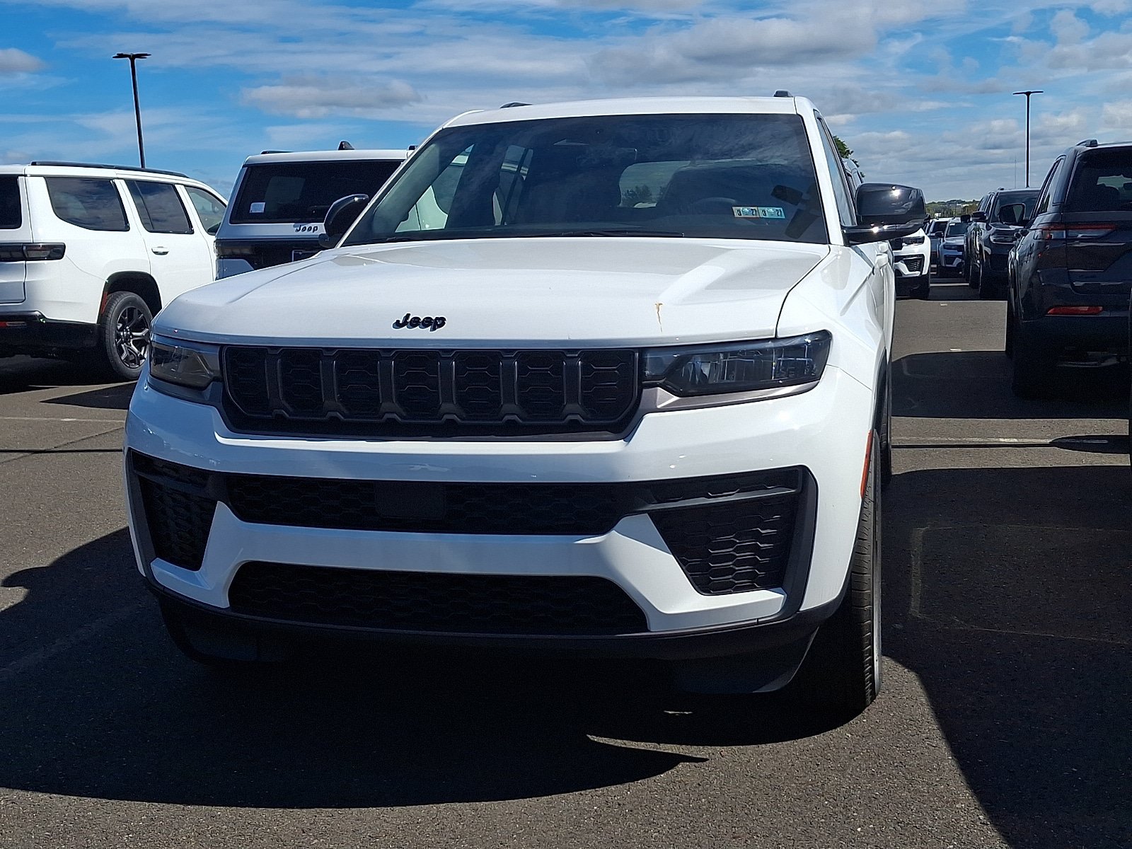 New 2026 Jeep Grand Cherokee Altitude AWD/4WD image 3