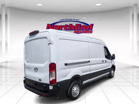 Used 2024 Ford Transit 250 148 Medium Roof Extended AWD image 7
