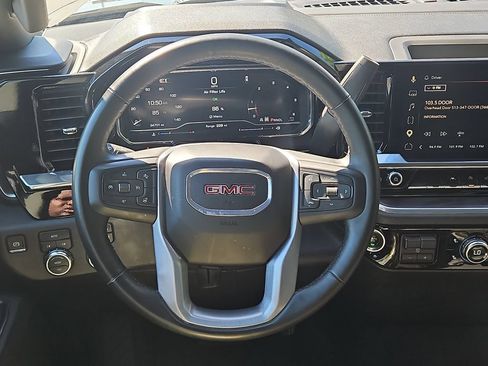 Used 2025 GMC Sierra 1500 SLT AWD/4WD image 24
