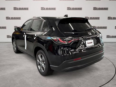 New 2027 Honda HR-V LX image 3