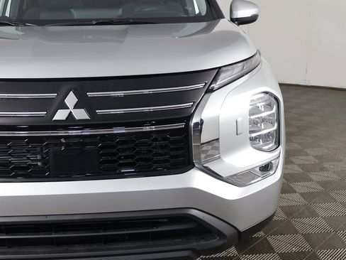 New 2026 Mitsubishi Outlander ES AWD/4WD image 14