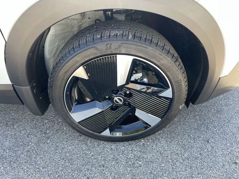 New 2026 Nissan Kicks SR w/ Cold Weather Package AWD/4WD image 14