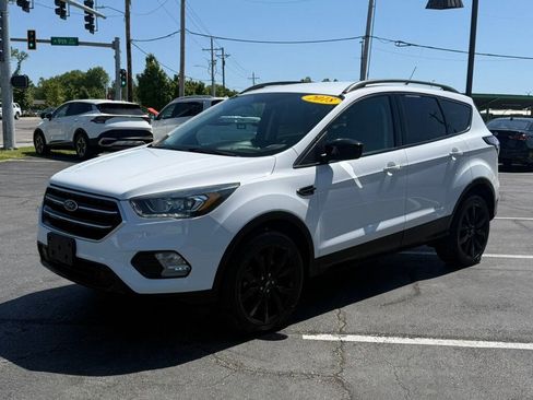 Used 2018 Ford Escape SE w/ SE Sport Appearance Package AWD/4WD image 7