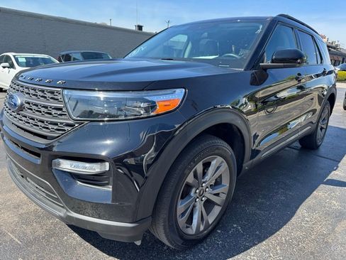 Used 2023 Ford Explorer XLT w/ Equipment Group 202A image 1