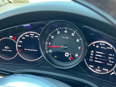 Certified 2023 Porsche Cayenne Platinum Edition AWD/4WD image 23
