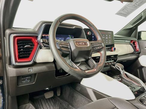 Used 2023 GMC Canyon AT4X AWD/4WD image 10