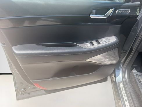 Used 2021 Hyundai Palisade Limited FWD image 17
