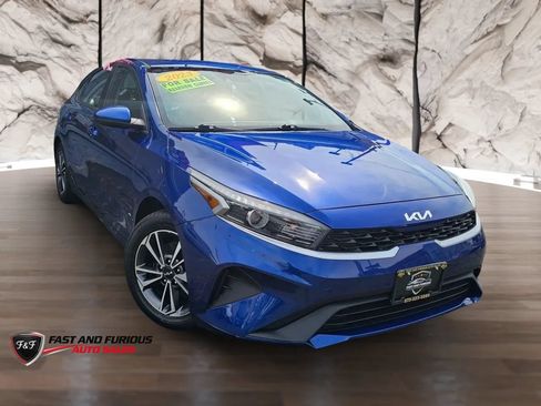 Used 2023 Kia Forte LXS FWD image 1