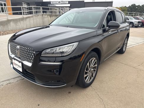 Used 2022 Lincoln Corsair AWD w/ Equipment Group 101A image 1