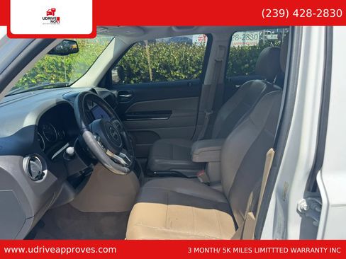 Used 2013 Jeep Patriot Limited w/ Sun/Sound Group AWD/4WD image 8