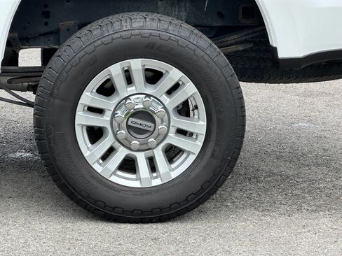 Used 2019 Ford F250 XLT AWD/4WD image 19