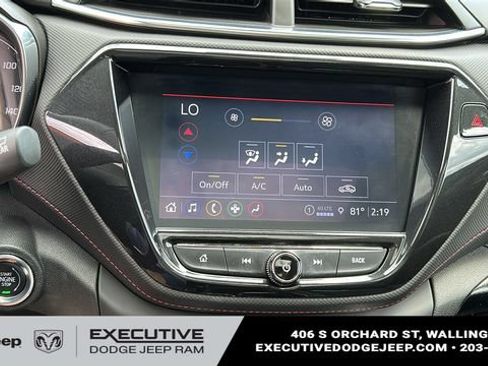 Used 2023 Chevrolet TrailBlazer RS w/ Sun and Liftgate Package AWD/4WD image 16