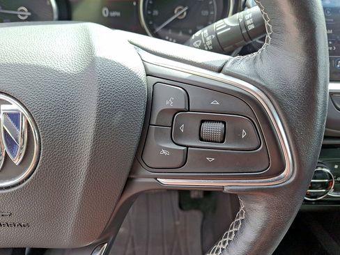 Used 2021 Buick Encore GX Essence FWD image 18