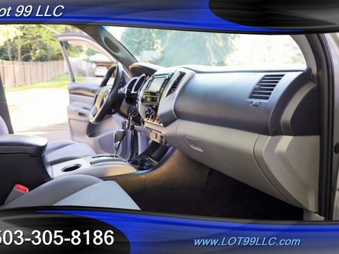 Used 2014 Toyota Tacoma 4x4 Double Cab w/ TRD Sport Package image 18