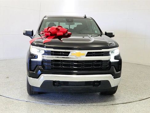 New 2026 Chevrolet Silverado 1500 LT w/ Convenience Package II AWD/4WD image 2