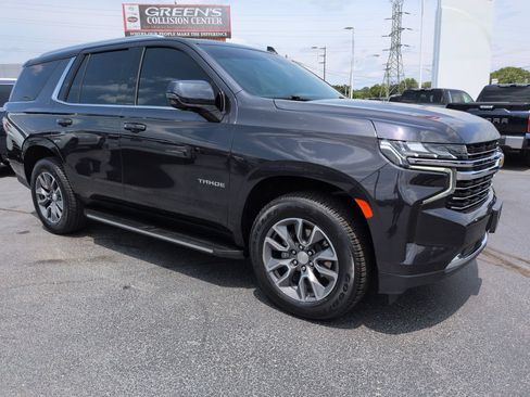 Used 2024 Chevrolet Tahoe LT w/ Luxury Package AWD/4WD image 7