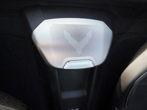 Used 2022 Chevrolet Corvette Stingray Premium Conv w/ Z51 Performance Package image 26