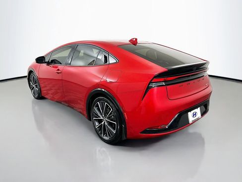 Used 2024 Toyota Prius XLE image 7