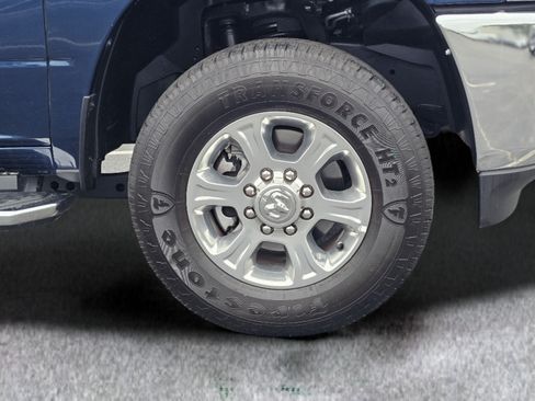 Used 2024 RAM 2500 Big Horn w/ Bed Utility Group AWD/4WD image 6