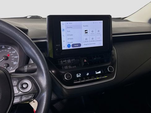 Used 2023 Toyota Corolla LE image 18