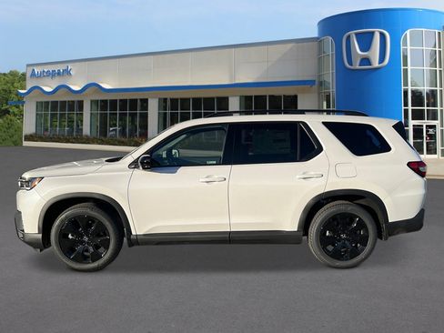New 2026 Honda Pilot Black Edition image 2