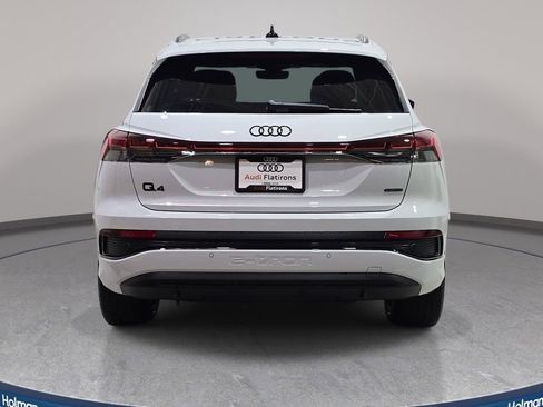 Used 2024 Audi Q4 e-tron Prestige w/ Black Optic Package AWD/4WD image 7