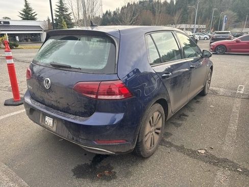 Used 2019 Volkswagen e-Golf SEL Premium image 8