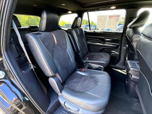 Used 2024 Toyota Grand Highlander AWD Hybrid image 26