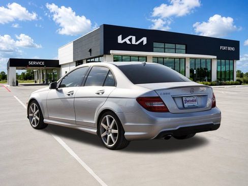 Used 2014 Mercedes-Benz C 250 Sedan image 7