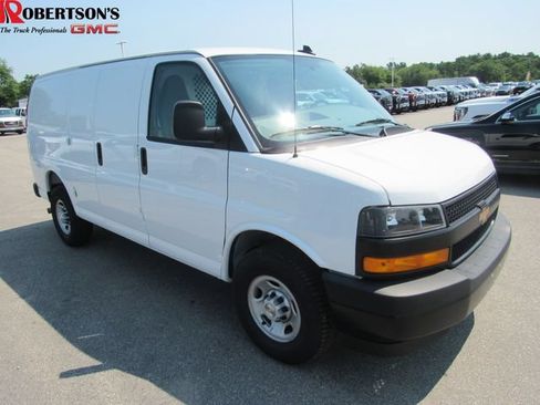Used 2025 Chevrolet Express 2500 w/ Driver Convenience Package RWD image 1
