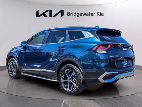 Certified 2023 Kia Sportage EX AWD/4WD image 4