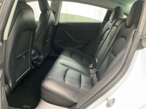 Used 2022 Tesla Model 3 Long Range image 23