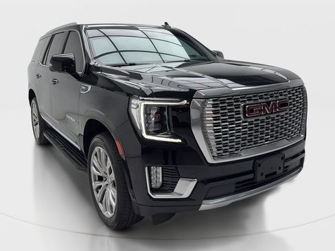 Used 2024 GMC Yukon Denali w/ Advanced Technology Package AWD/4WD image 2