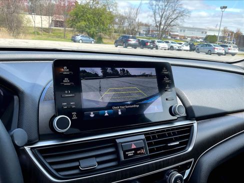 Used 2019 Honda Accord EX-L image 19
