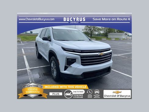 New 2026 Chevrolet Traverse LT w/ Driver Confidence Package FWD image 1
