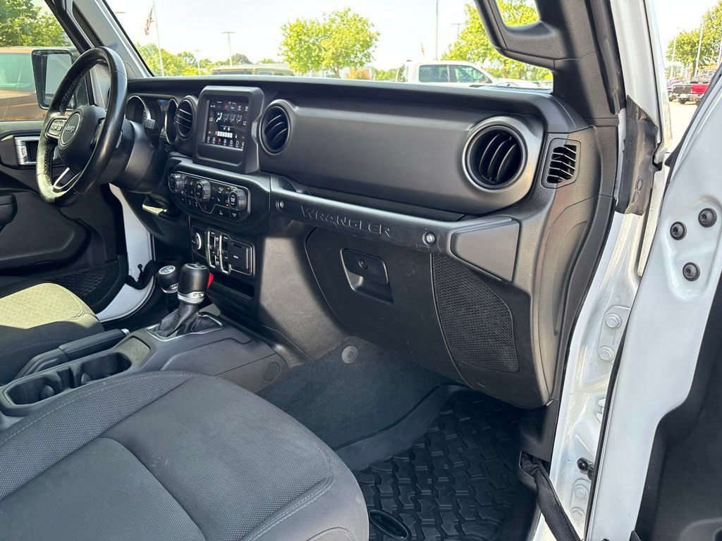 Used 2022 Jeep Wrangler Unlimited Sport AWD/4WD image 27