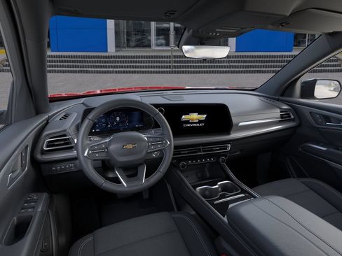 New 2027 Chevrolet Traverse LT w/ Sun and Wheel Package AWD/4WD image 15