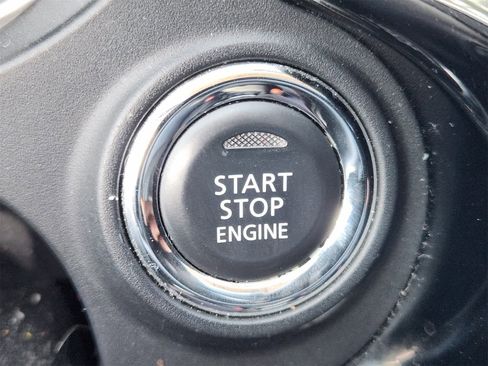 Used 2018 Mitsubishi Outlander SE image 21