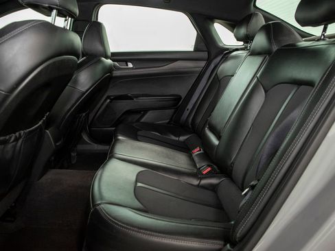 Used 2024 Kia K5 GT-Line image 11