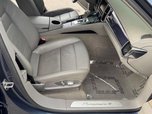 Used 2011 Porsche Panamera 4 image 20