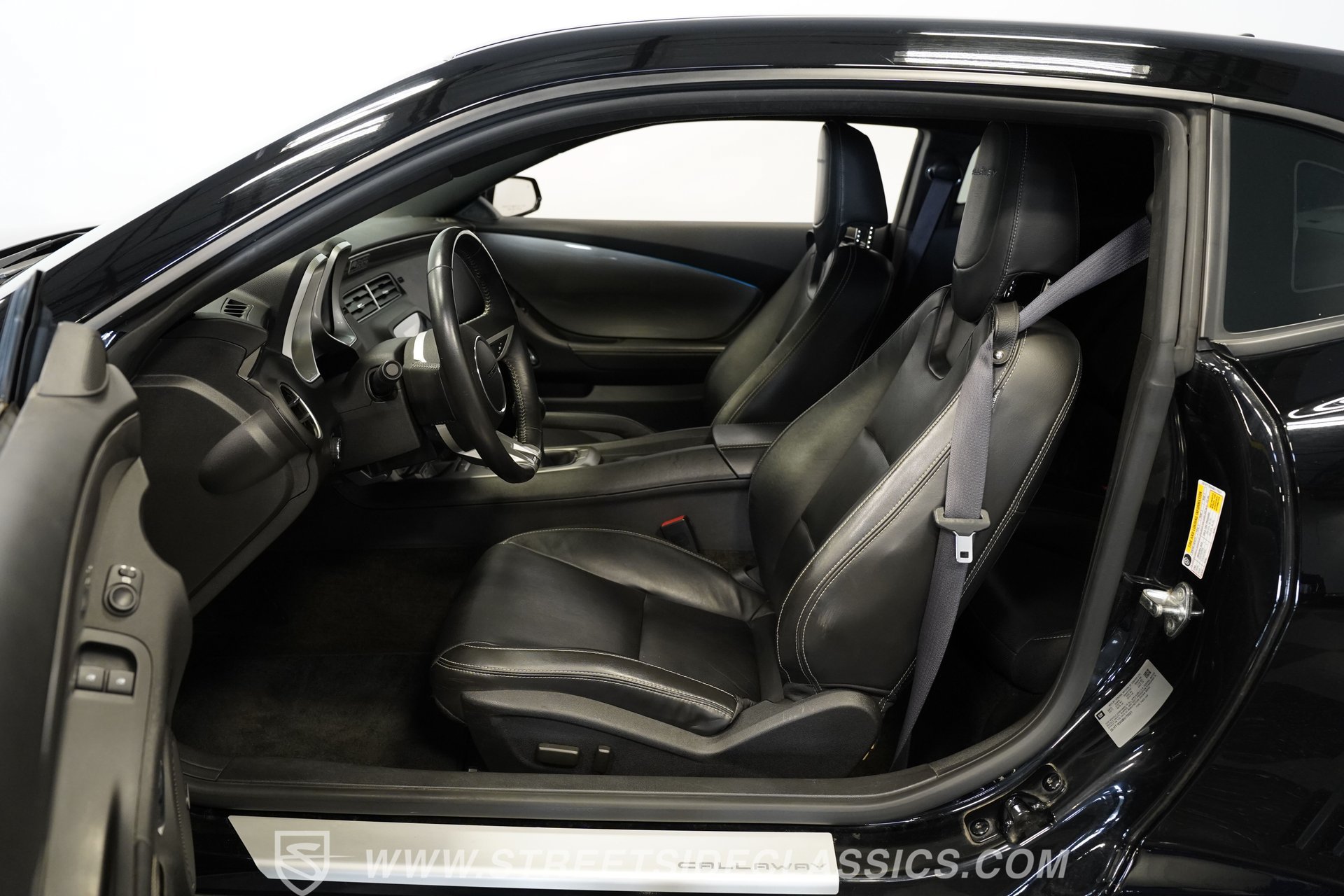 Used 2011 Chevrolet Camaro SS w/ RS Package RWD image 3