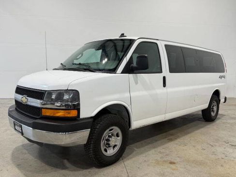 Used 2016 Chevrolet Express 3500 LT w/ LT Preferred Equipment Group RWD image 1