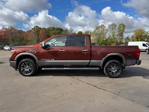 Used 2016 Nissan Titan Platinum Reserve image 2