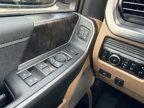 New 2026 Ford F350 Lariat w/ Black Appearance Package image 16